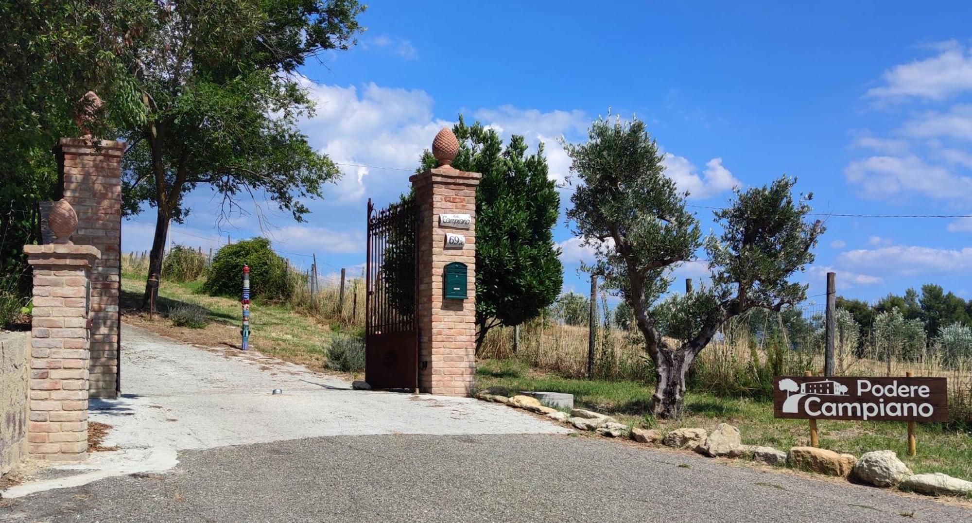 Podere Campiano Volterra Buitenkant foto